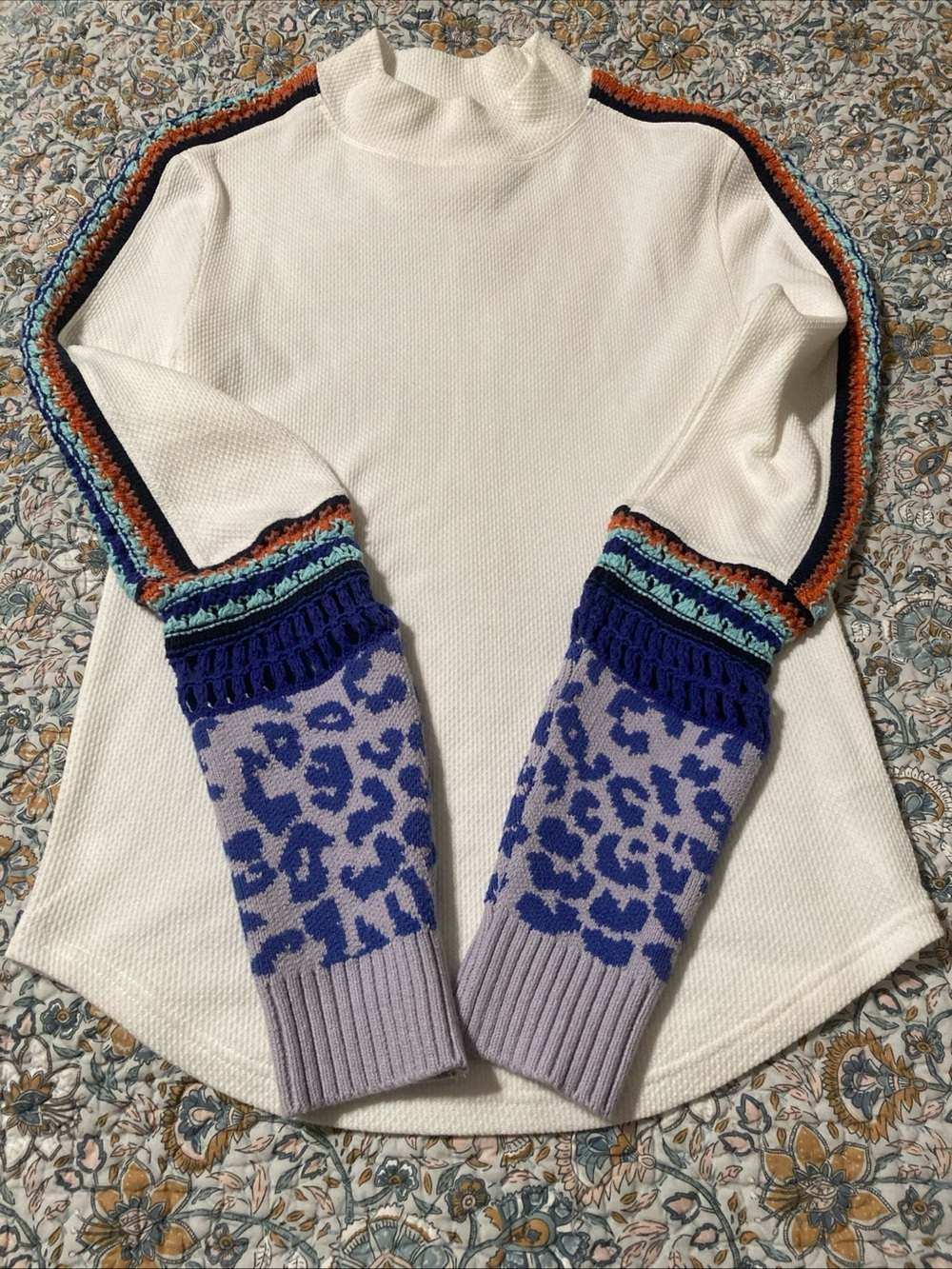 Free People switch it up thermal white top crochet sleeves Women’s size large - Picture 5 of 7